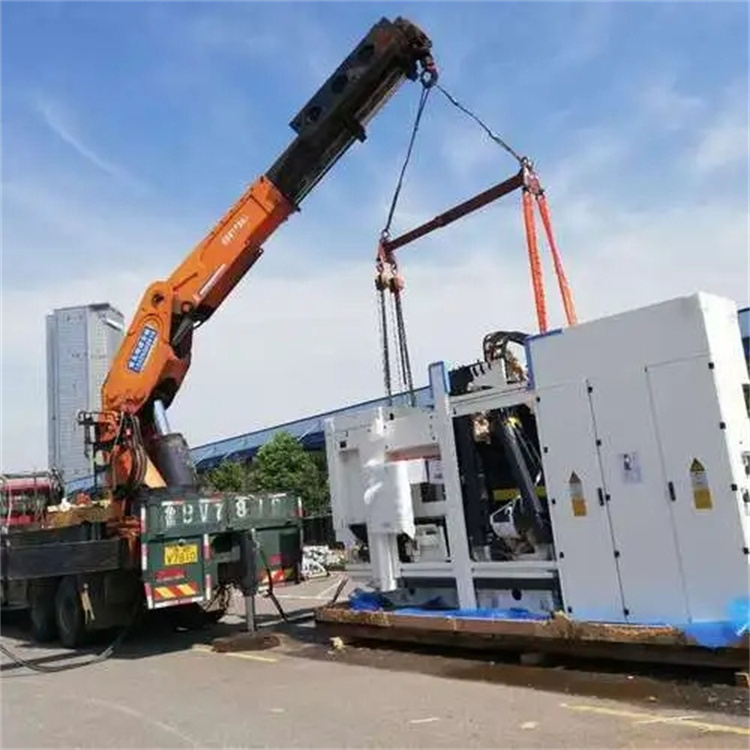 海陵附近小吊车联系方式|8-16吨|本地及时服务